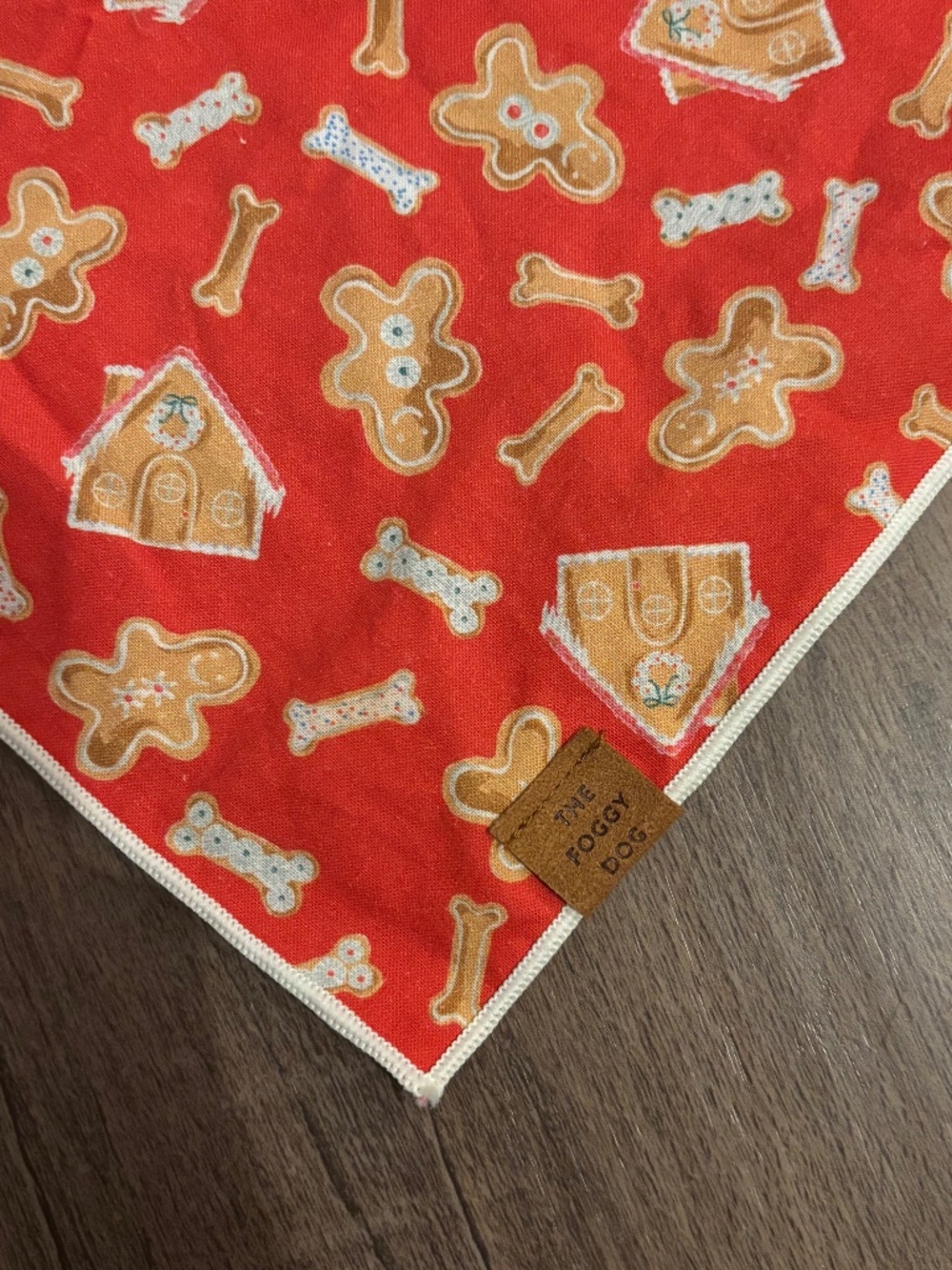 The Foggy Dog red gingerbread bandana - Picture 2 of 3